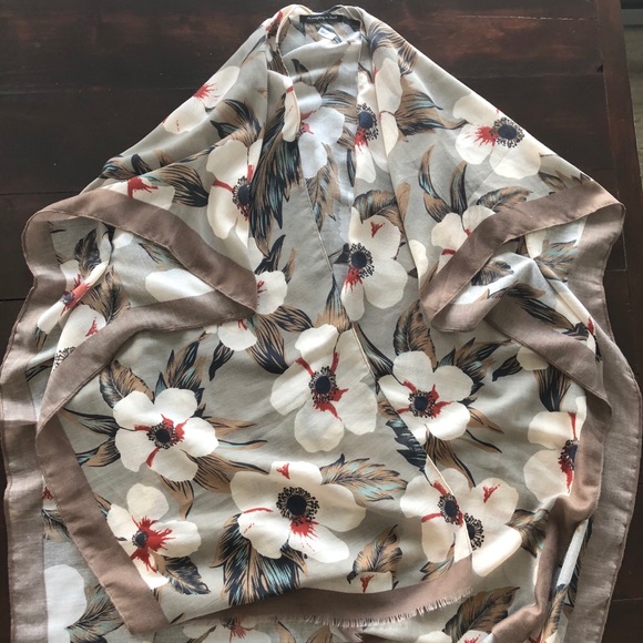 ♨️Cardigans/Shalls♨️ BEAUTIFUL FLORAL CARDIGAN ❤️ - Picture 6 of 6